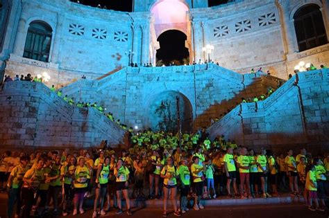 Urban Trail Run In Mille Per Illuminare La Notte Di Cagliari