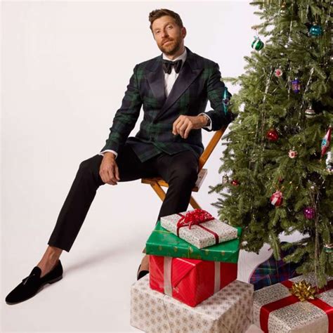 Brett Eldredge Shares 2024 Glow: Welcome to the Family Tour Dates