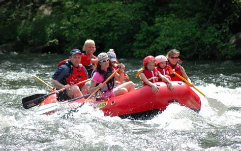 4 Ways White Water Rafting In The Great Smoky Mountains Can Benefit