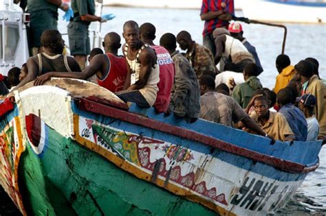 Más De 250 Inmigrantes Llegan A Las Islas Canarias En Las últimas Horas