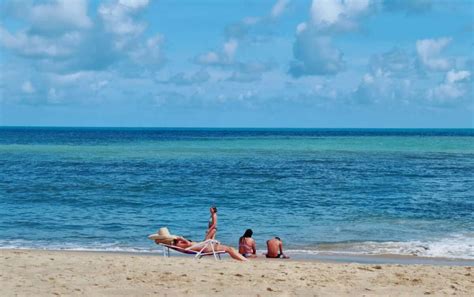 Praia de Iracema e mais 19 trechos estão próprios para banho em