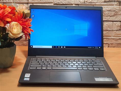 Lenovo Ideapad S145 14iwl 81mu Core I3 8th Gen Coffelake 4gb Ram 512ssd Intel Uhd Graphics