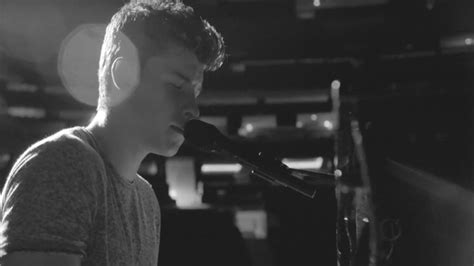 Watch Shawn Mendes Strips Down Mercy For An Acoustic Version It