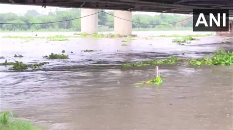 Yamuna Breaches Danger Mark In Delhi