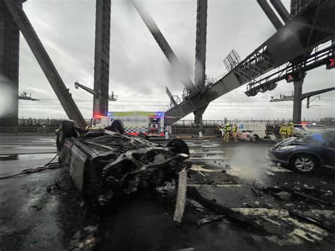 Sydney Harbour Bridge Crash Car Stolen Bursts Into Flames