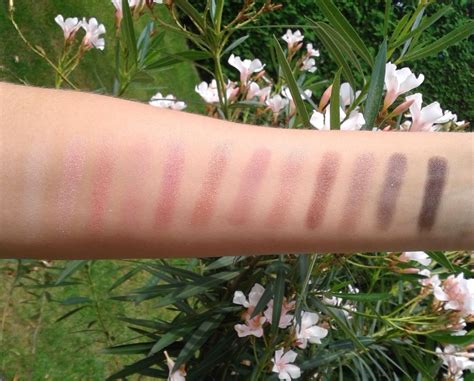 Crystalline Vanity W Cosmetics Paleta Cieni In The Nude