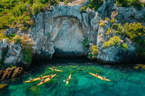 Half Day Mine Bay Rock Carvings Tour Taupo Kayaking Adventures