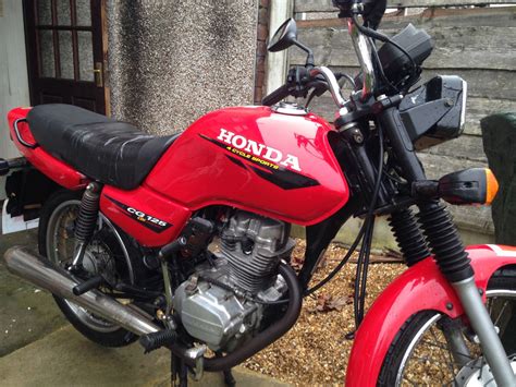 2001 Honda CG125 CG 125cc Motorbike Red