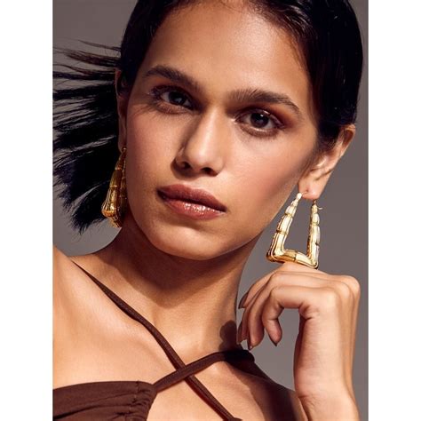 Buy Ethnic Andaz Athira Hoops Earrings Gold Online