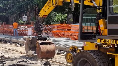 L Odissea Del Tram 8 Cantiere Ancora Aperto A 14 Mesi Dall Inizio Dei