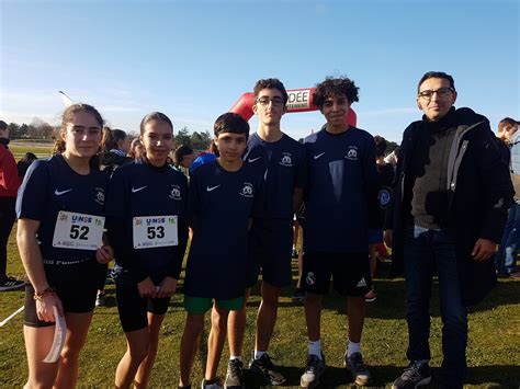 Superbes performances au cross académique UNSS Collège Jean Rostand