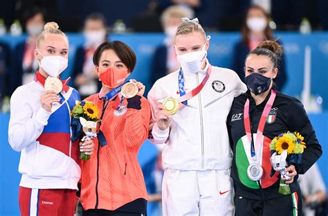 Foto Los ganadores del salto de obstáculos individual de equitación