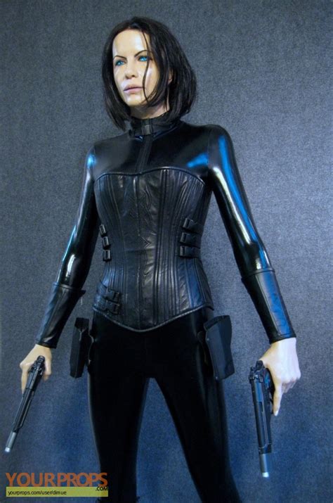 Underworld: Awakening Selene lifesize display statue original movie costume