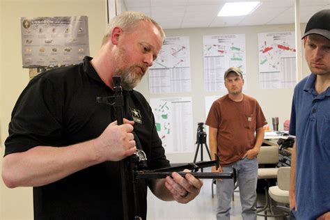 Nswc Crane Hosts First United Kingdom Light Weapon Design Course For Expeditionary Professionals