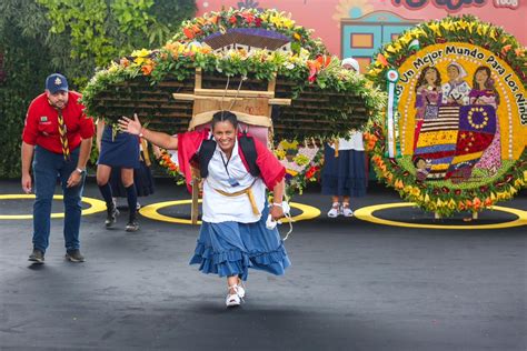 Feria de las Flores finaliza con Desfile de Silleteros y éxito