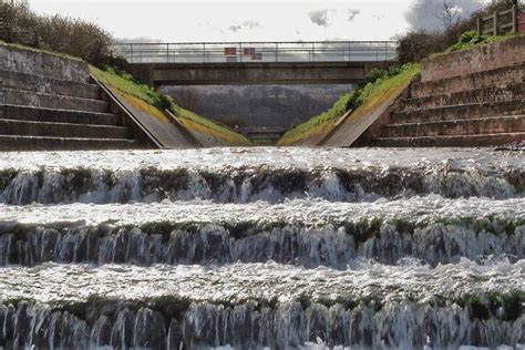 The River Avill Draining Onto Dunster Beach A Flood Relie Flickr