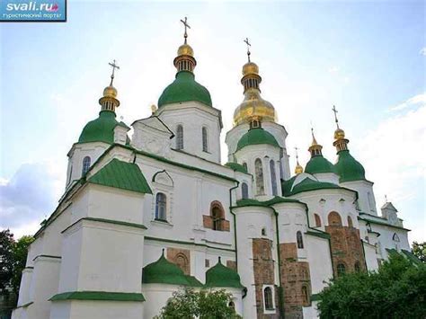 Византийский стиль Крестово-купольный храм мозаики фрески иконы