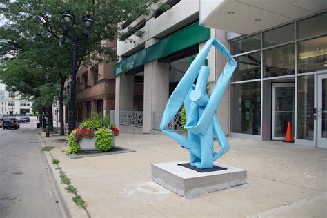 Sculpture Milwaukee Continues Installations For Its 2020 Season Of