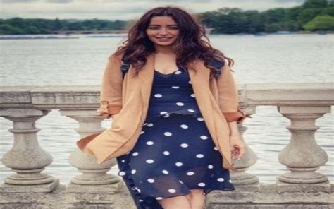 Asha Negi Shares Topless Photo Viral On Social Media आशा नेगी ने शेयर