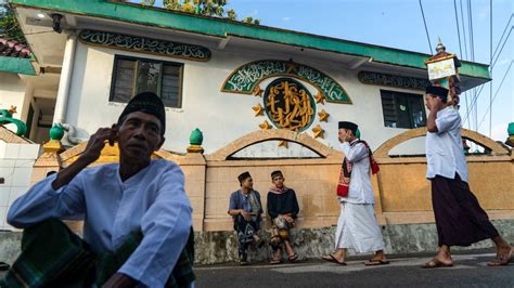 Fakta Fakta Jemaah Aolia Idul Fitri Duluan Termasuk Aliran Apa