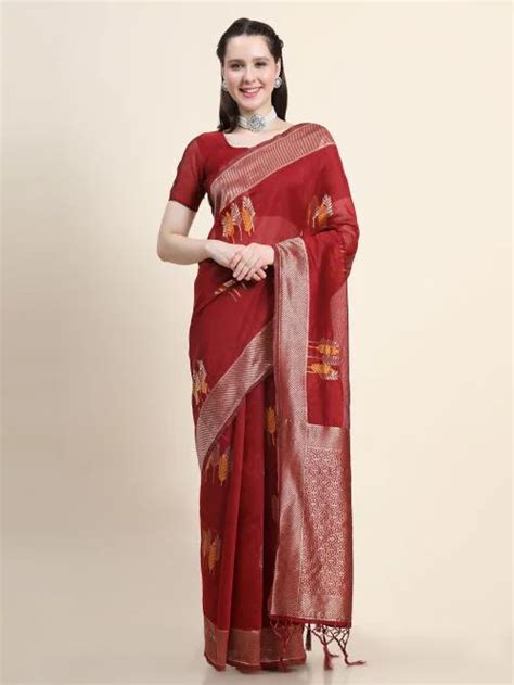 Buy AVANSHEE Self Design Bollywood Jacquard Cotton Silk Saree Red