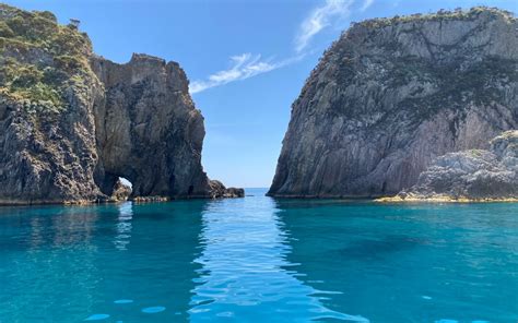 Gite In Barca Palmarola Sali A Bordo Noleggio Barca Circeo Ponza