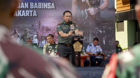 Panglima TNI Mutasi 300 Jenderal Pangkostrad Pangkogabwilhan I