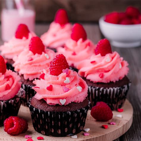 15 Cute Valentines Day Cupcakes Part 2