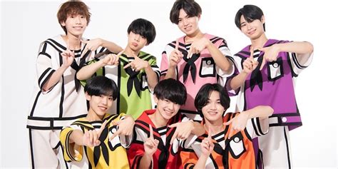 超フレッシュな7人組！ Snsで話題沸騰中の『スパフル』がstに初登場♡（チェキプレあり） Seventeen Web