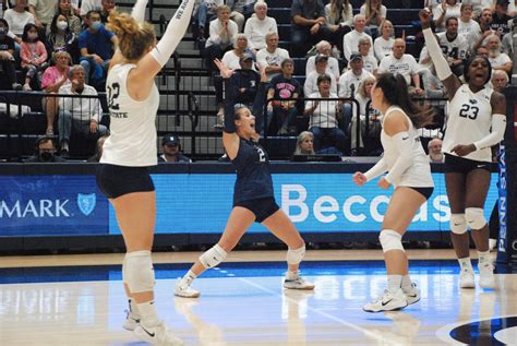 Penn State Volleyball To Wear Black And Pink Uniforms