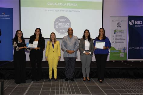 Coca Cola Femsa Es Reconocida Por Su Compromiso Con El Medio Ambiente