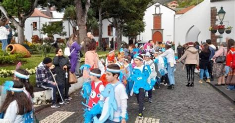 Veja Como Foi O Desfile De Carnaval Das Escolas Em Santa Cruz Fotos