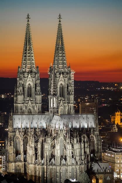 Catedral De Colonia Al Atardecer Foto Premium