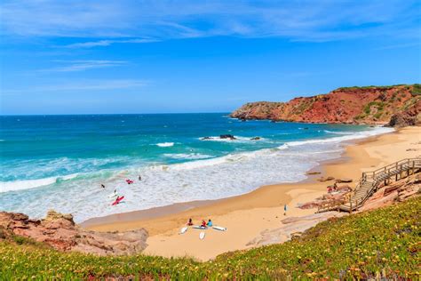 Das Melhores Praias De Surf Em Portugal