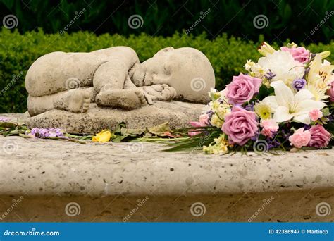 Baby Loss Memorial Editorial Photography Image Of Statue 42386947