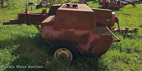 Massey Ferguson 120 Small Square Baler In Seymour Mo Item Mc9001 Sold Purple Wave