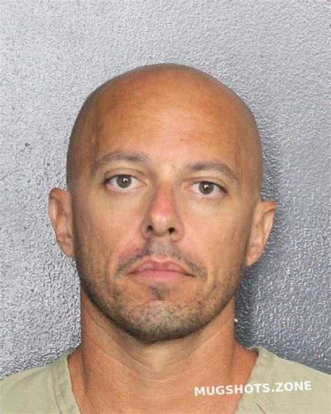 Anguille Michael 12022022 Broward County Mugshots Zone