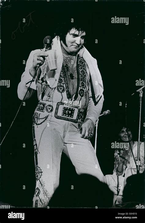 1970 elvis presley hi-res stock photography and images - Alamy