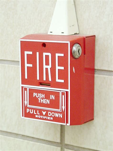 alarm - Simple English Wiktionary