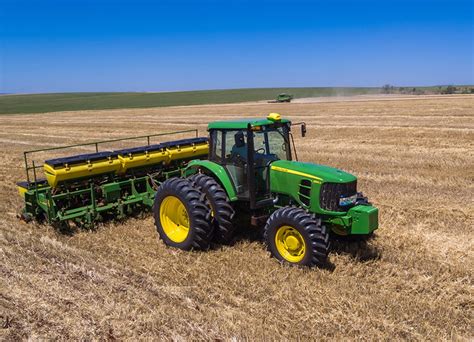 SLC Máquinas Tratores 6150J Tratores Médios Série 6J John Deere