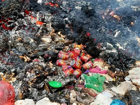 Beras Tepung Ditemui Di Tempat Pembuangan Sampah Puluhan Kampit