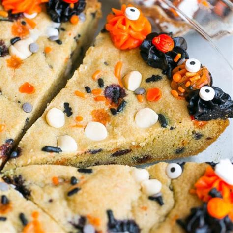 Easy Halloween Cookie Cake Recipe Kathryn S Kitchen