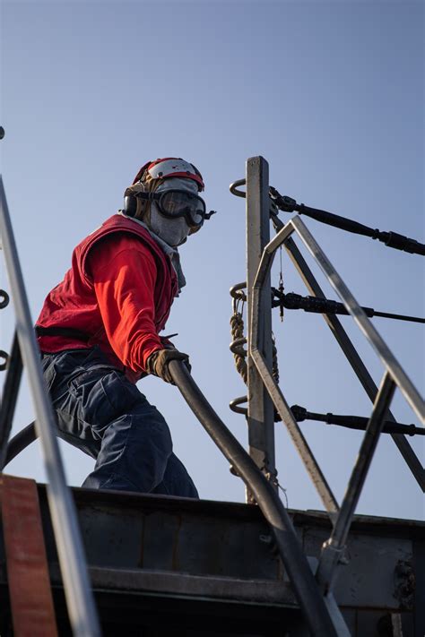 DVIDS Images USS Laboon DDG 58 Conducts An Aviation Firefighting