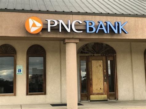 Pnc Bank Will Remain On Springfields East Side Npr Illinois
