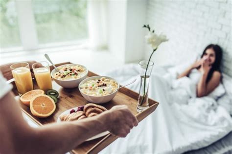 8 Desayuno En La Cama Alucinantes Ideas Para El Dia De Los Enamorados