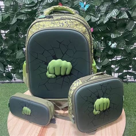 Mochila 3d De Rodinhas Incrível Hulk Lancheira E Estojo