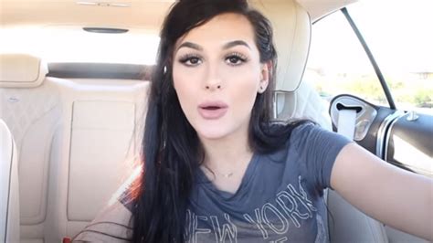 Sssniperwolf Before Plastic Surgery: How Was She Like?