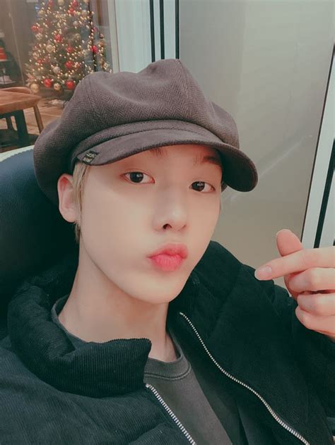 아스트로 On Twitter 😬😄 ️ Moon Bin Lee Dong Min Sanha I Love You