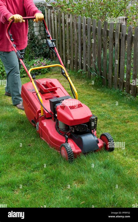 Women Mowing Lawn Hi Res Stock Photography And Images Alamy