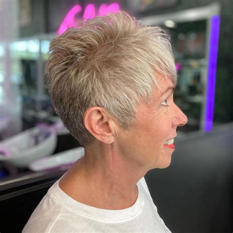 32 Eye Catching Short Spiky Haircuts For Women Over 60